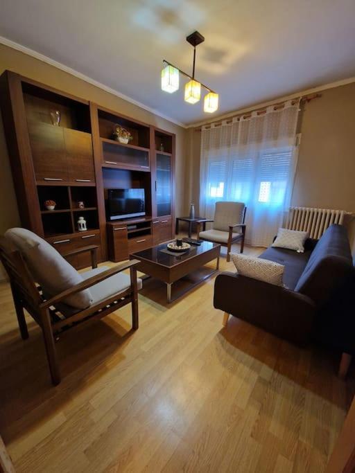 Piso En Estacion De Monforte De Lemos Daire Dış mekan fotoğraf