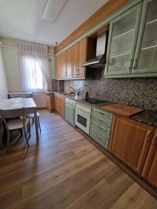 Piso En Estacion De Monforte De Lemos Daire Dış mekan fotoğraf